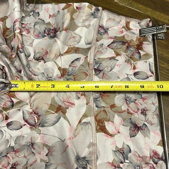 SAVVI Miya Petal Floral Leggings Botanical Smooth M Medium High Waisted - Picture 8 of 10
